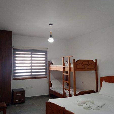Villa Besnik, Rooms For Rent Wlora Zewnętrze zdjęcie