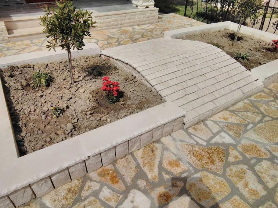 Villa Besnik, Rooms For Rent Wlora Zewnętrze zdjęcie