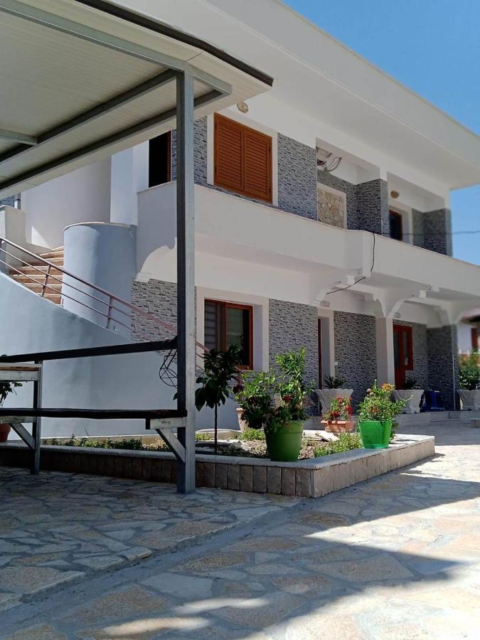 Villa Besnik, Rooms For Rent Wlora Zewnętrze zdjęcie