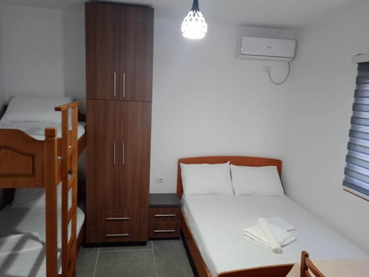 Villa Besnik, Rooms For Rent Wlora Zewnętrze zdjęcie