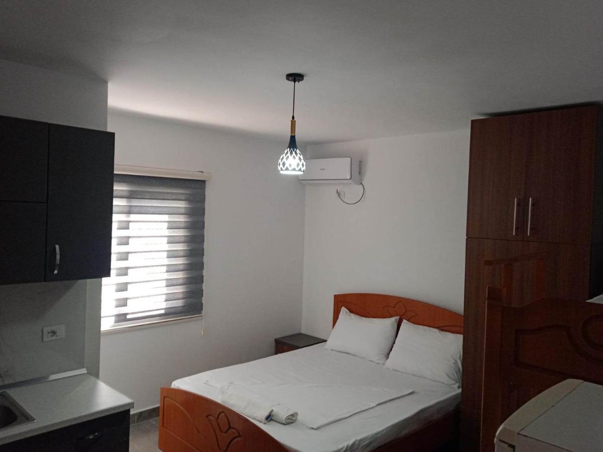 Villa Besnik, Rooms For Rent Wlora Zewnętrze zdjęcie